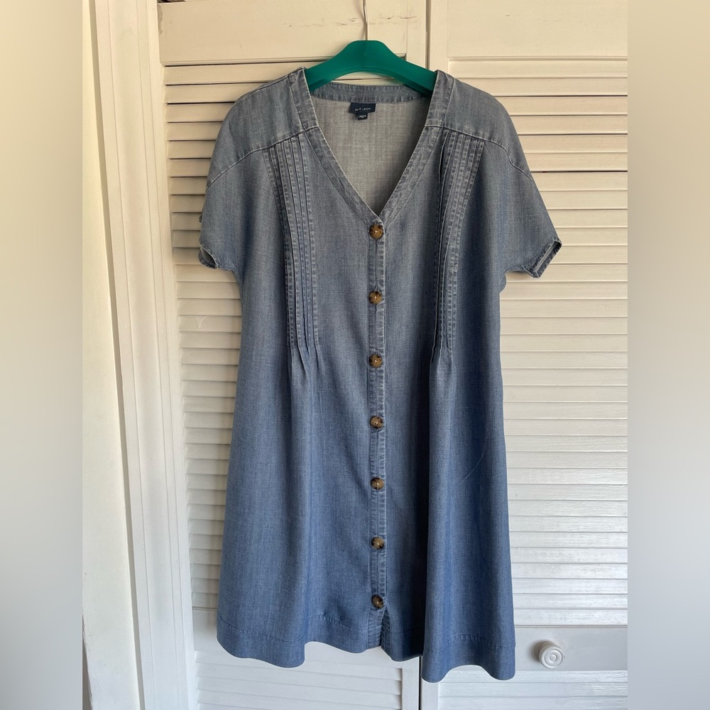 J Jill Denim Lightweight Vee Neck Button Front Dress with Pintuck Details